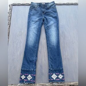 DRIFTWOOD Blue Jeans with Embroidered Hem size 25